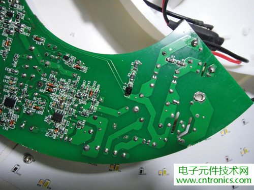 高端大氣上檔次！智能遙控調(diào)光LED吸頂燈拆解