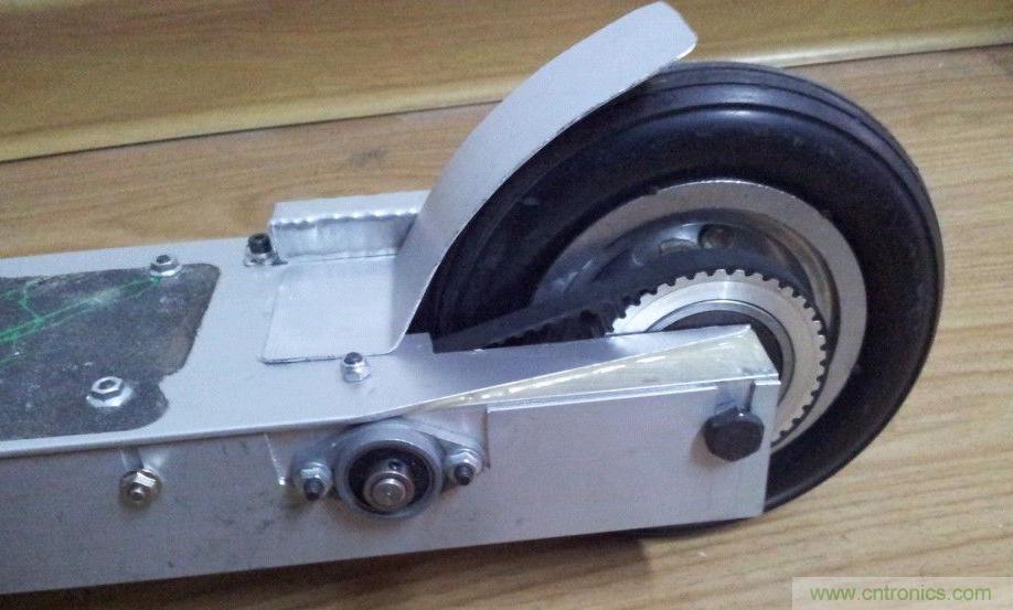 能工巧匠！DIY屬于你的電動滑板車！