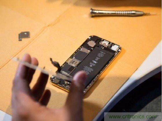 揭秘:24K黃金版iPhone6的華麗誕生