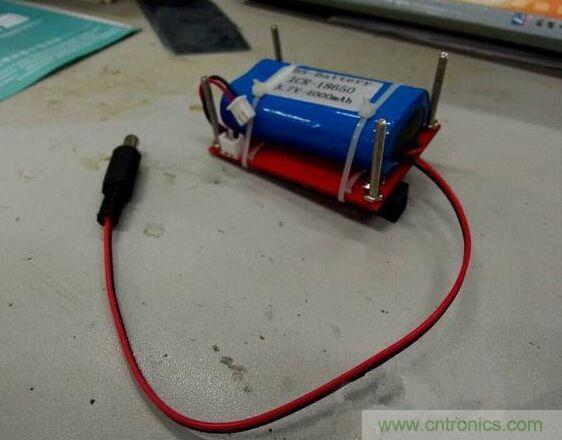 DIY神器：夜間不間斷電源，大學通宵嗨翻天！