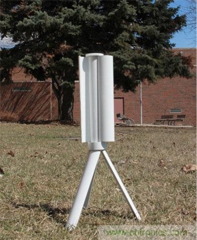 圖3：Skajaquoda的便攜式風力發(fā)電機Trinity，能產生15V的電源并儲存于內置15,000mAh鋰聚合物電池中。