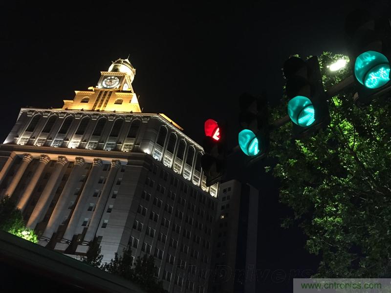 無邊框的 nubia Z9 ,一款既有驚喜,又有驚艷的智能手機